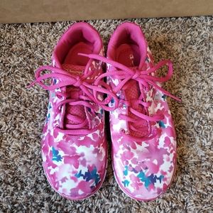 Children's size 6 sneakers